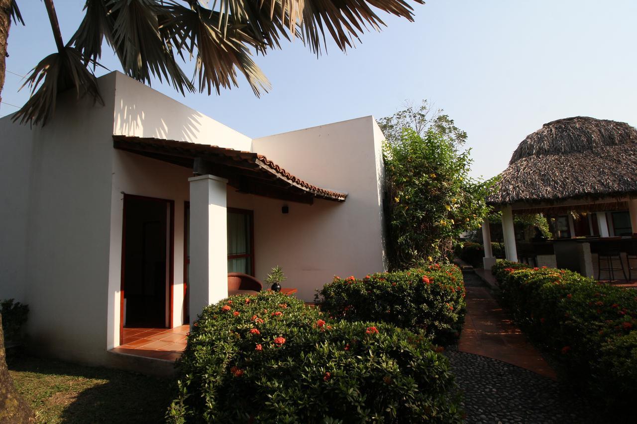 Villa Blanca Suites Tuxtepec Exterior foto